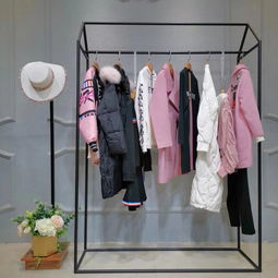 結(jié)合中華傳統(tǒng)印記和時下熱門的潮流元素, 19秋冬新款,折扣批發(fā)