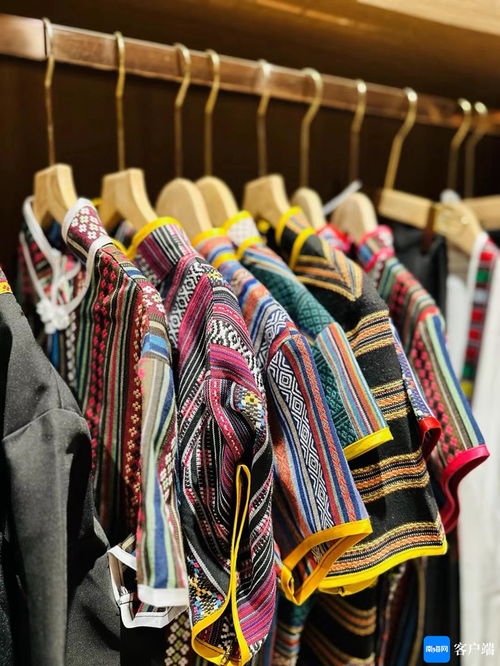 南國(guó)智庫(kù) 觀察 簪花圍 火出圈 海南黎族苗族服飾可否也火一把