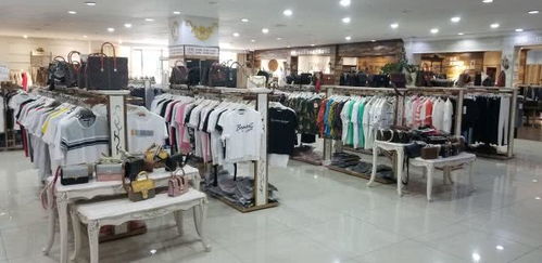 合肥服裝工廠(chǎng)店T恤10元一件，是噱頭還是真營(yíng)銷(xiāo)？小編親歷為你揭秘